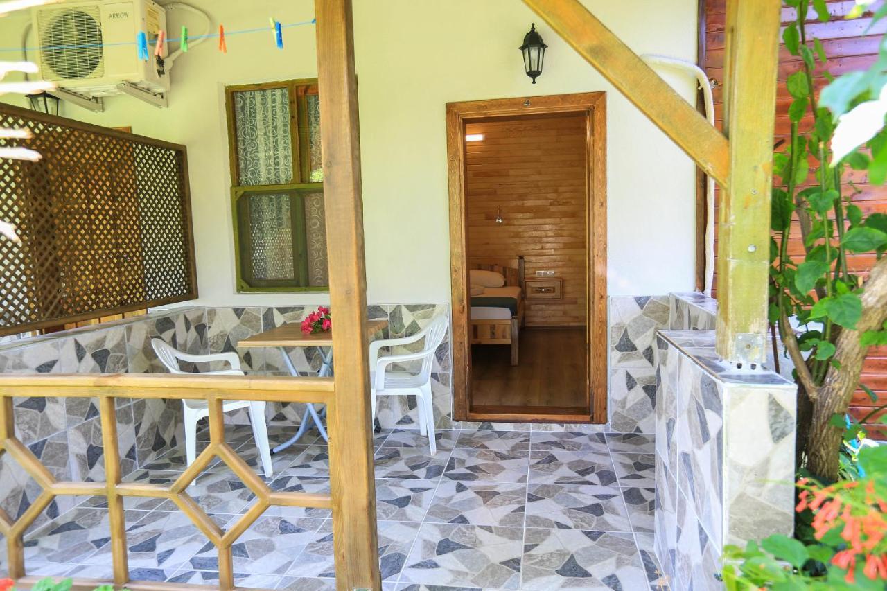 Tunays Pansiyon Bed and Breakfast Çıralı Exteriör bild